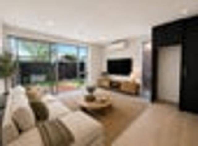 Townhouse for rent in Saint Albans, Canterbury