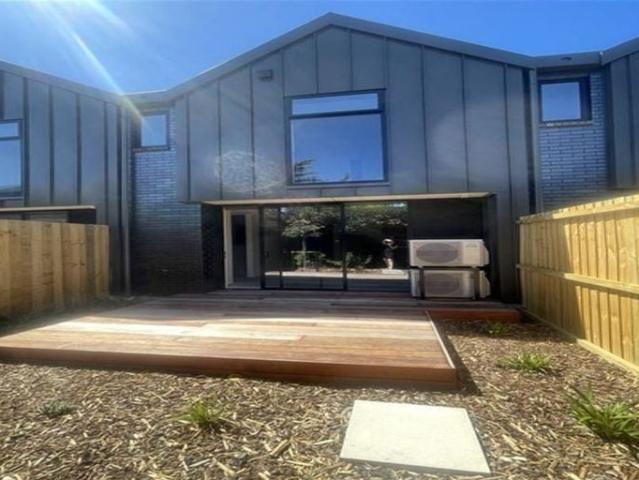 House for rent in Saint Albans, Canterbury
