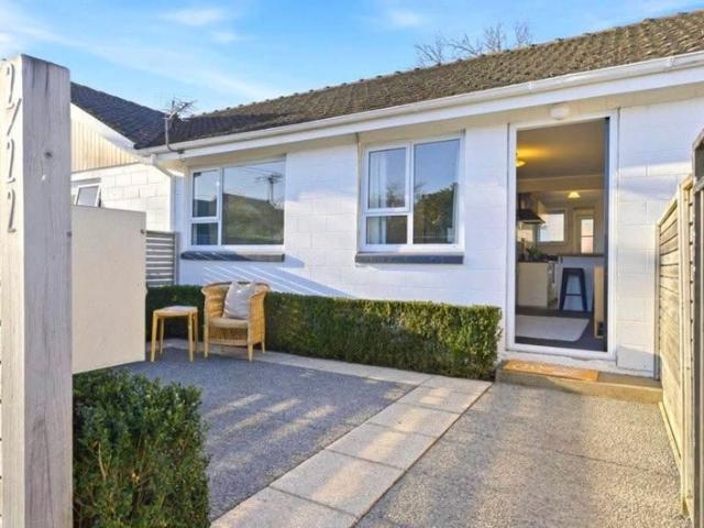 Apartment for rent in Heathcote, Canterbury