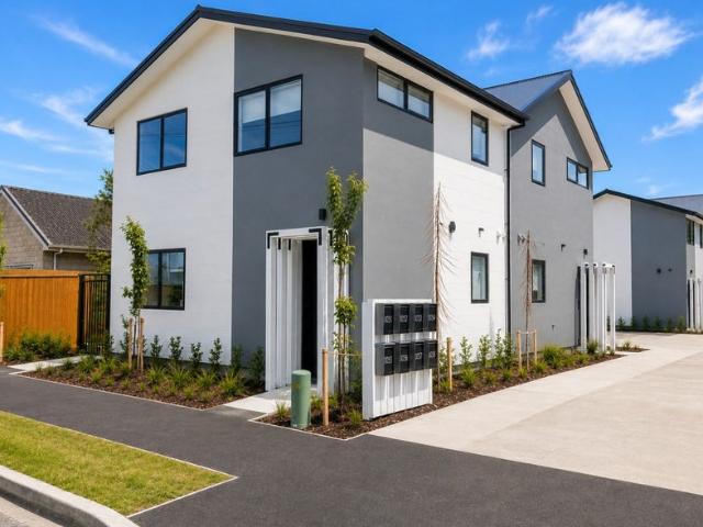 House for rent in Saint Albans, Linwood-Central-Heathcote Community