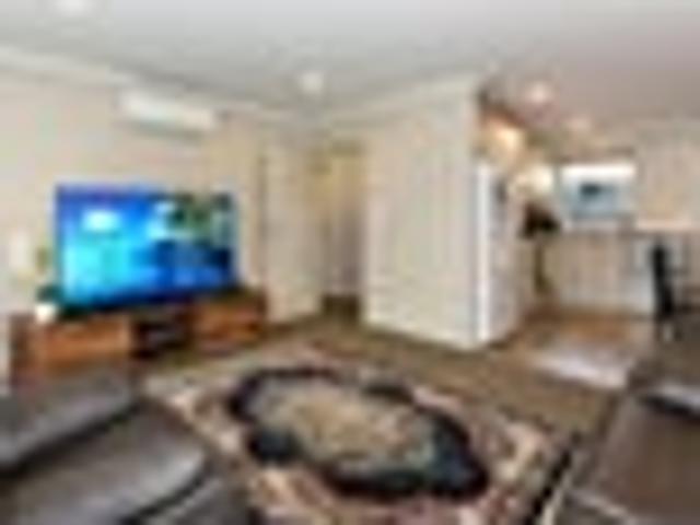 Apartment for rent in Heathcote, Canterbury