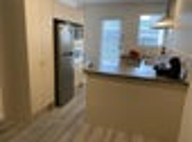 Townhouse for rent in Edgeware, Canterbury