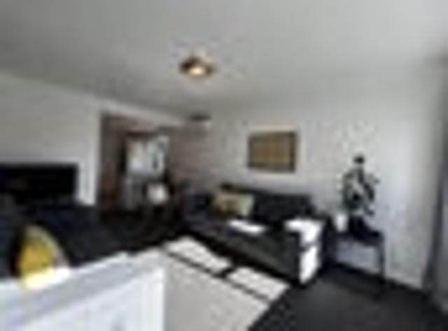 Townhouse for rent in Saint Albans, Canterbury