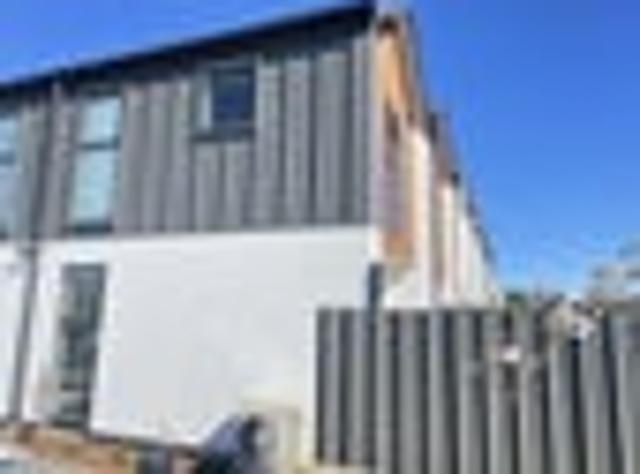 Townhouse for rent in Saint Albans, Linwood-Central-Heathcote Community