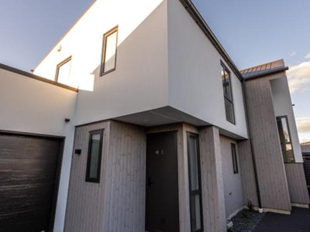 House for rent in Saint Albans, Canterbury