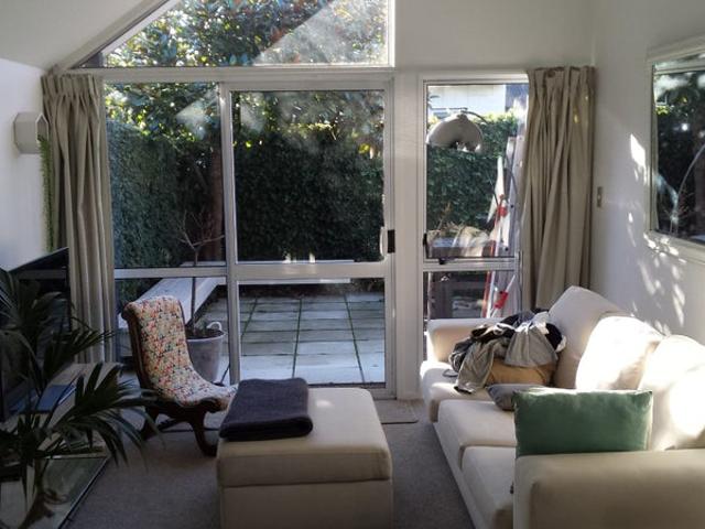 Apartment for rent in Heathcote, Canterbury