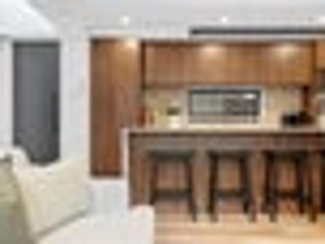 Townhouse for rent in Saint Albans, Canterbury