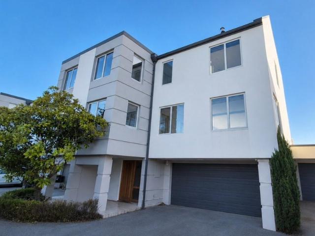 House for rent in Heathcote, Canterbury