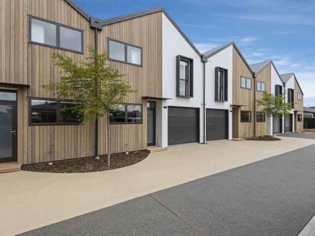 House for rent in Saint Albans, Canterbury