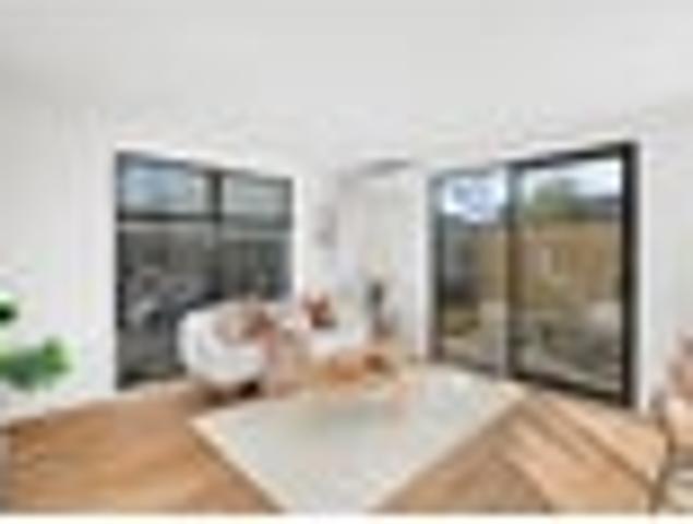 Townhouse for rent in Saint Albans, Linwood-Central-Heathcote Community