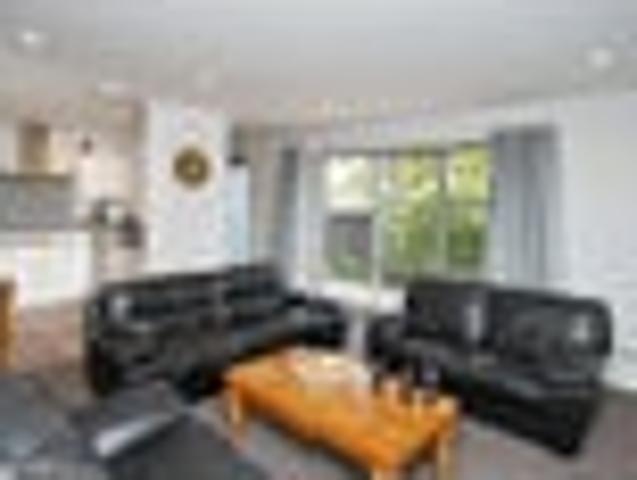 House for rent in Edgeware, Linwood-Central-Heathcote Community