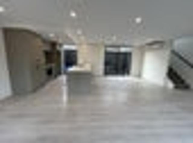 Townhouse for rent in Saint Albans, Canterbury