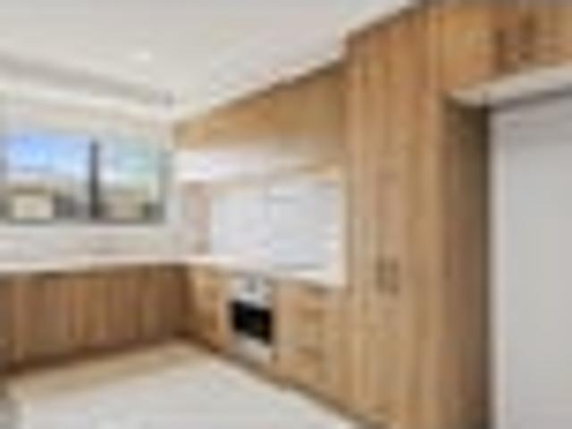 House for rent in Saint Albans, Canterbury