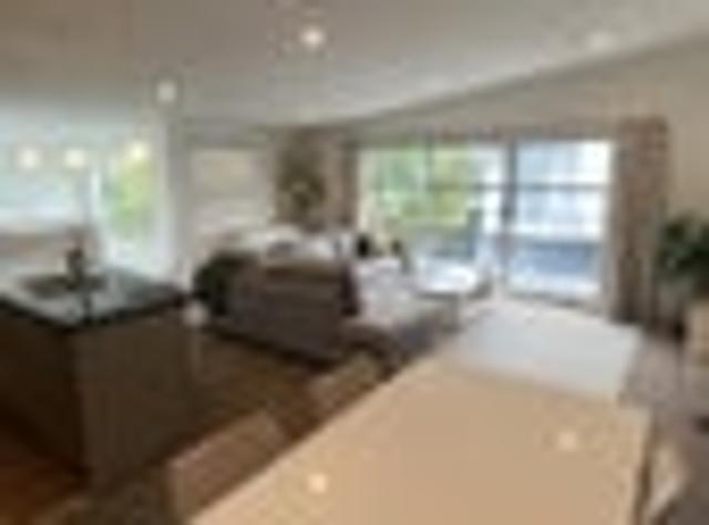 Townhouse for rent in Heathcote, Canterbury