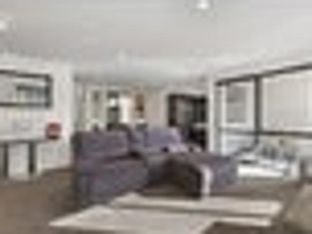Townhouse for rent in Heathcote, Canterbury