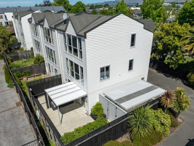 House for rent in Heathcote, Canterbury