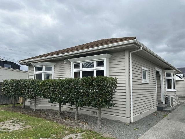 House for rent in Chaslands, Canterbury
