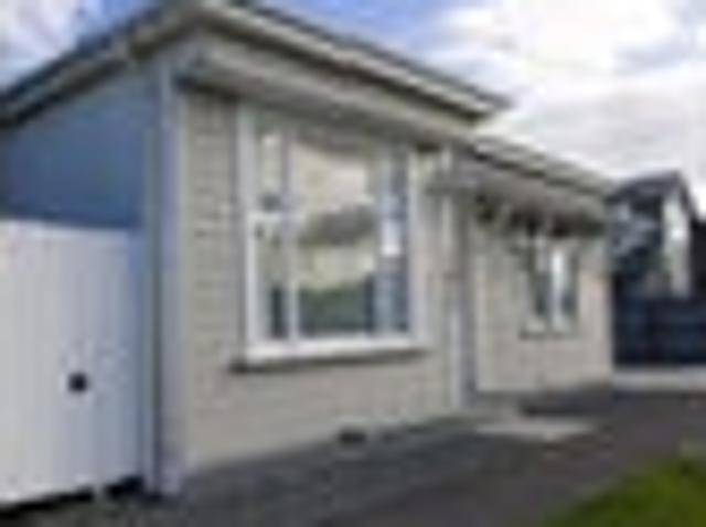 House for rent in Saint Albans, Linwood-Central-Heathcote Community