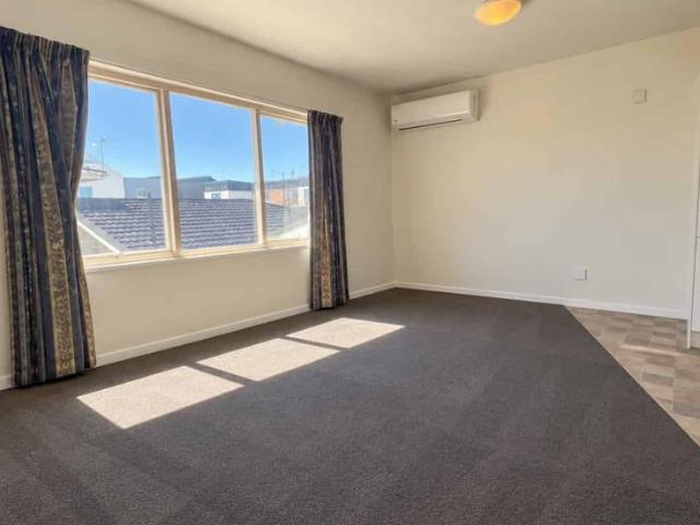 Townhouse for rent in Saint Albans, Linwood-Central-Heathcote Community