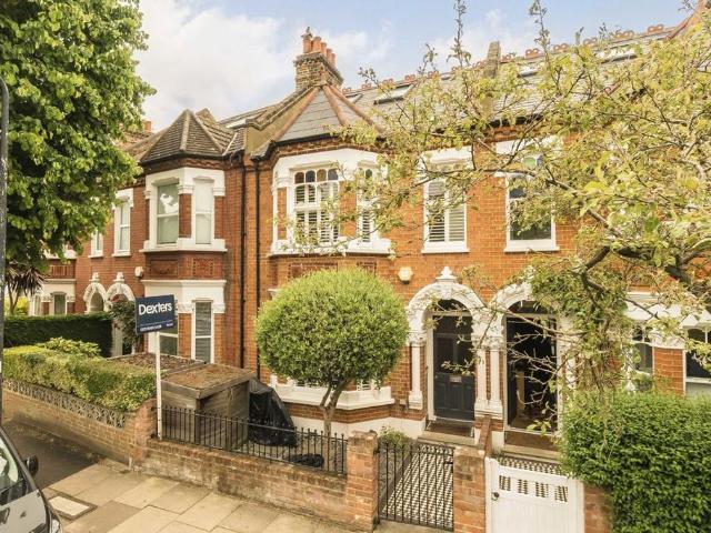 House for rent in London Borough of Ealing, Greater London