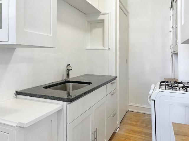 Apartment for rent in Summit Hill, Saint Paul
