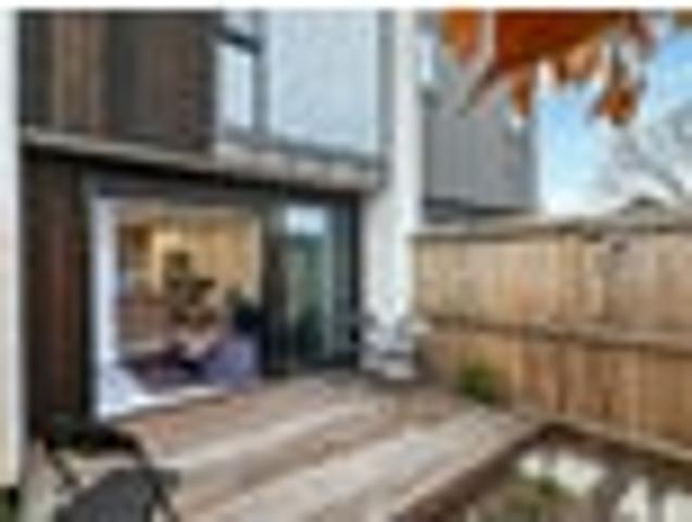 Townhouse for sale in Saint Albans, Canterbury