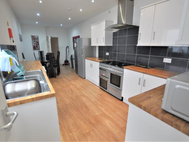 House for rent in Nangreaves, Wales