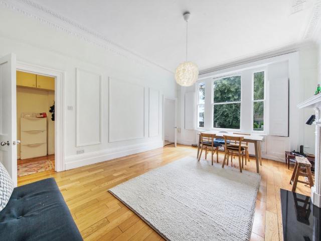 House for rent in Dartmouth Park, Greater London