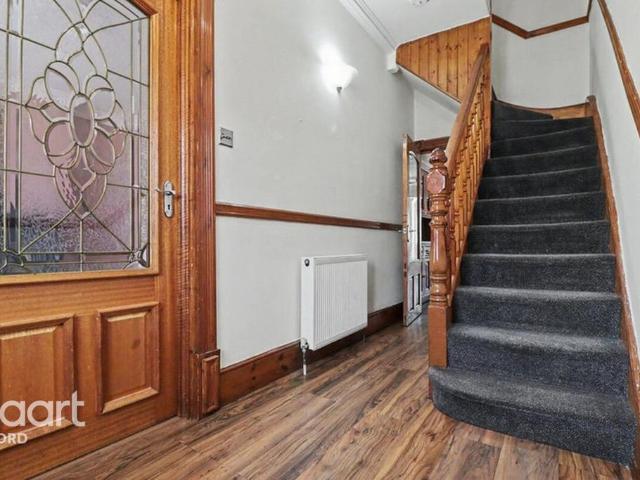 House for rent in Seven Kings, Greater London