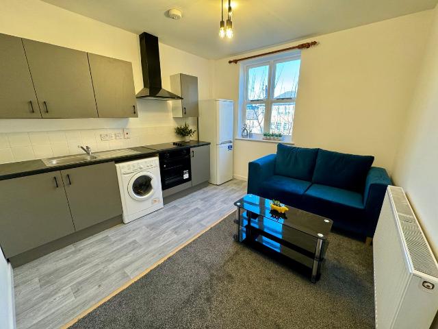 Apartment for rent in Highfields, Old Wharf