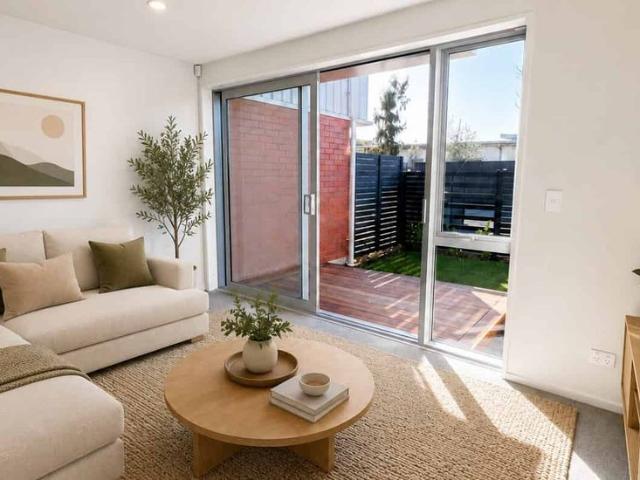 Townhouse for rent in Saint Albans, Canterbury