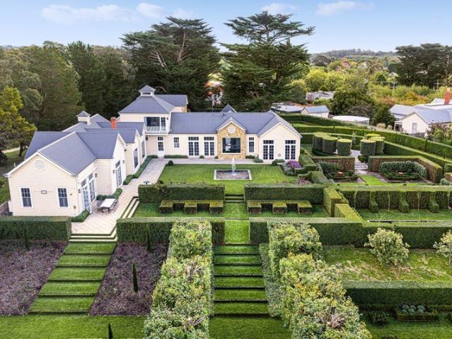 House for sale in Woodend, Victoria