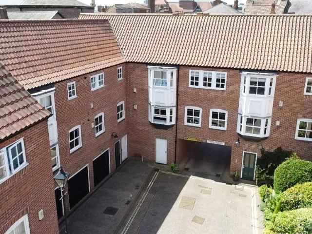 Apartment for rent in High Field, York