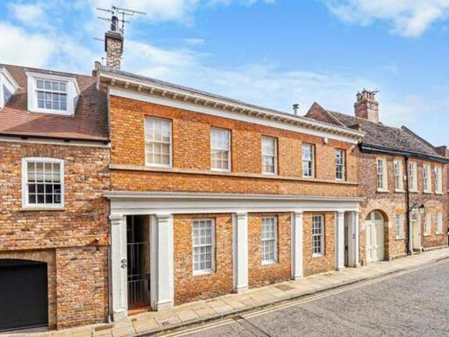 House for sale in High Field, York