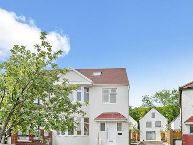 House for rent in Wembley, Greater London