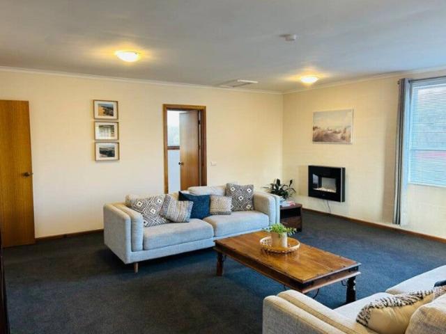 Room for rent in Camerons Creek, Victoria