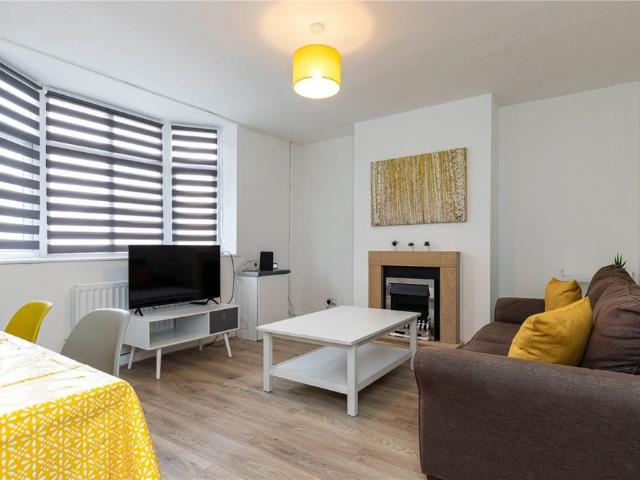 Room for rent in Poolfields, Butterton