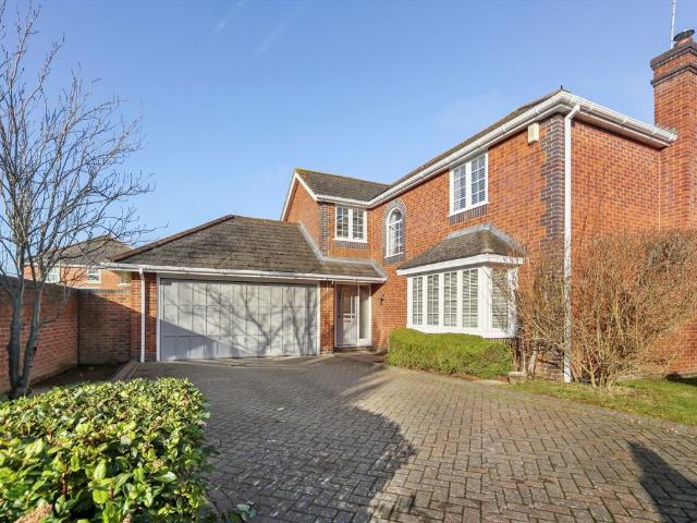 House for rent in Blackhills, Surrey