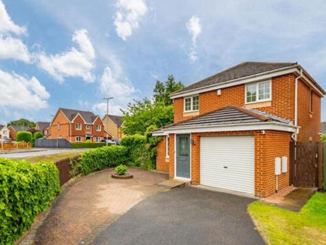 House for sale in Normanton and Altofts, Old Snydale