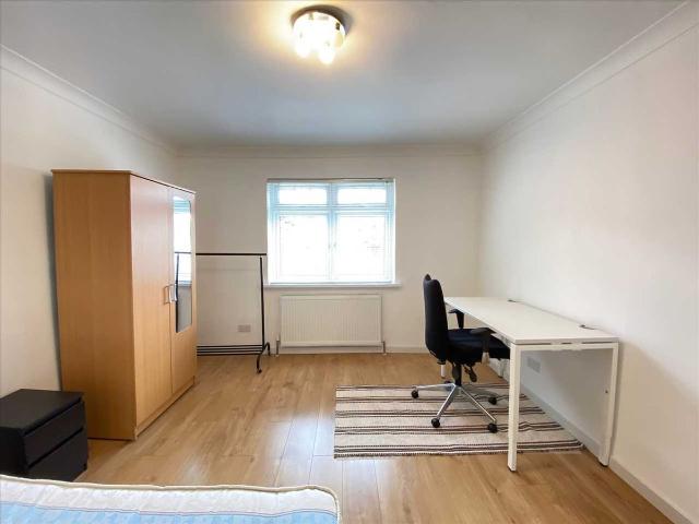Apartment for rent in London Borough of Ealing, Greater London