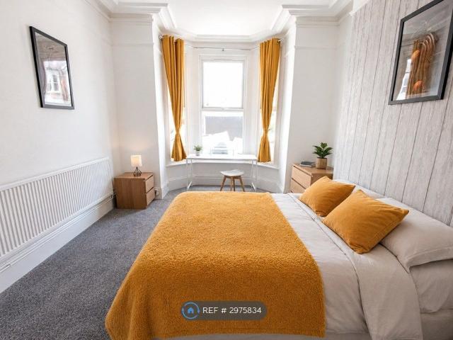 Room for rent in Somers Town, Portsmouth
