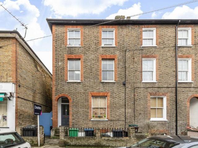 Apartment for rent in Royal Borough of Kingston upon Thames, Greater London
