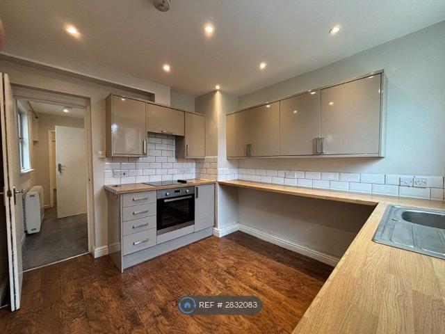 Apartment for rent in Rumwell, Somerset