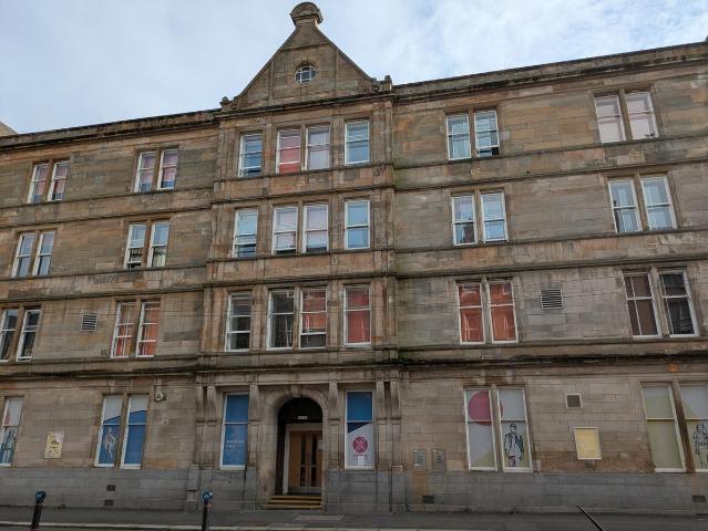 Studio for rent in Merchant City, Scotland