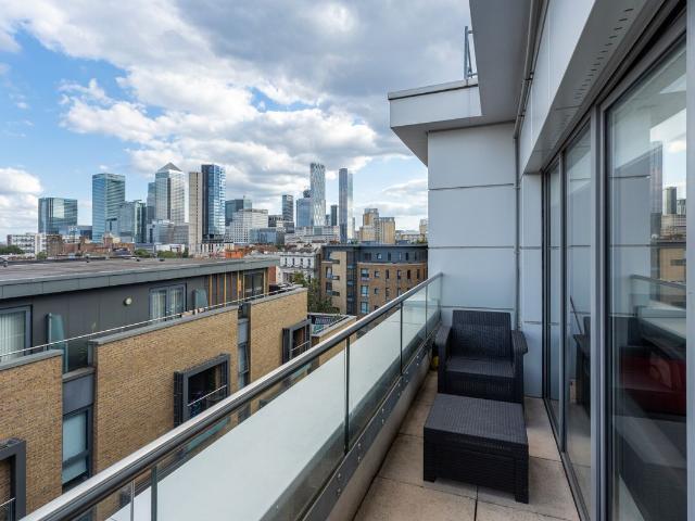 Room for rent in Limehouse, Greater London