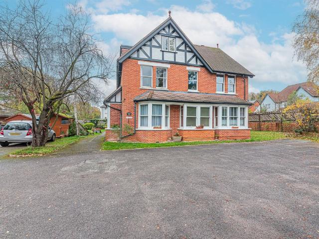 Apartment for rent in Buckler's Park, Crowthorne