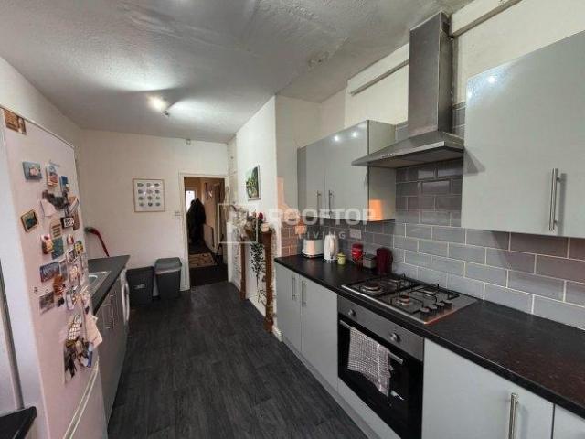 House for rent in Beckett Park, Headingley