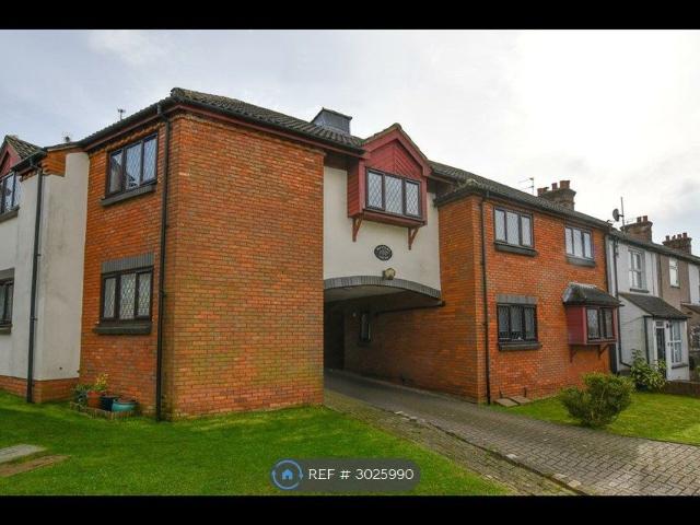 Apartment for rent in Five Acres, Hertfordshire
