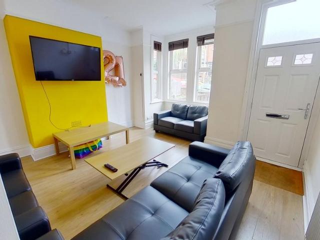 House for rent in Burley, West Yorkshire
