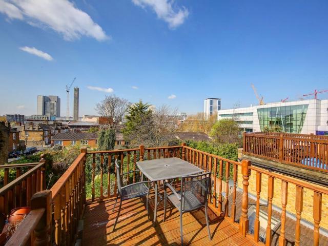 Apartment for rent in London Borough of Wandsworth, Greater London